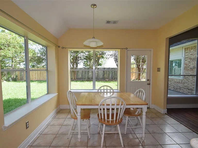 6327 Merona Ln — Photo 10