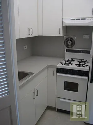 Rented by Halstead Real Estate | media 19