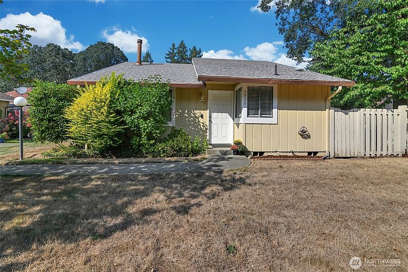 2nd image of 4936 Cottage Lane SE