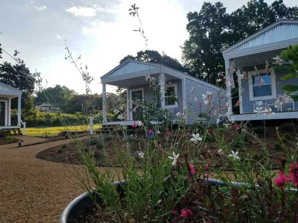 73 Seafood Ln, Irvington, VA 22480
