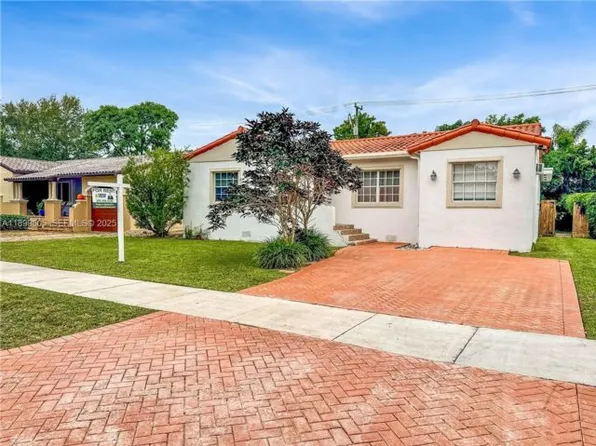 5760 SW 10th St, West Miami, FL 33144