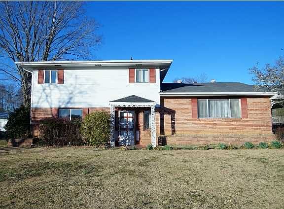 2nd image of 1215 Radmoor Dr