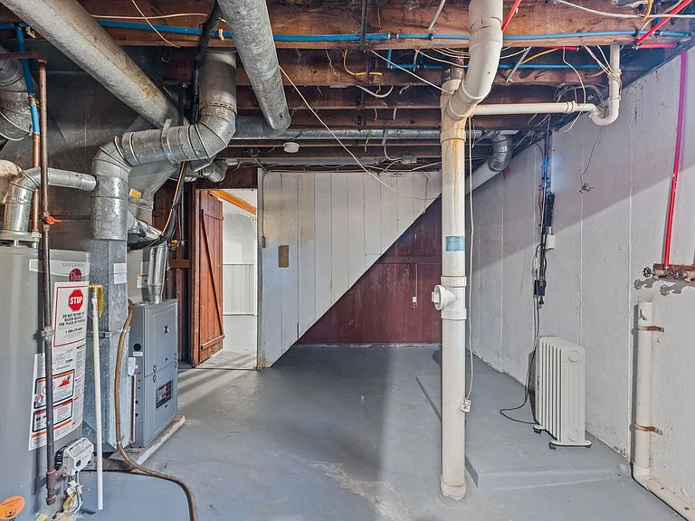 317 Cameron Rd — Photo 20