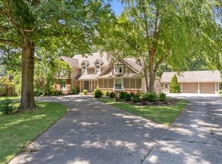 15916 Riggs Rd, Stilwell, KS 66085