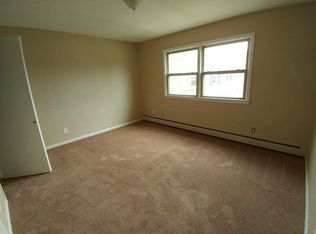 21221 Harper Ave, Saint Clair Shores, MI 48080