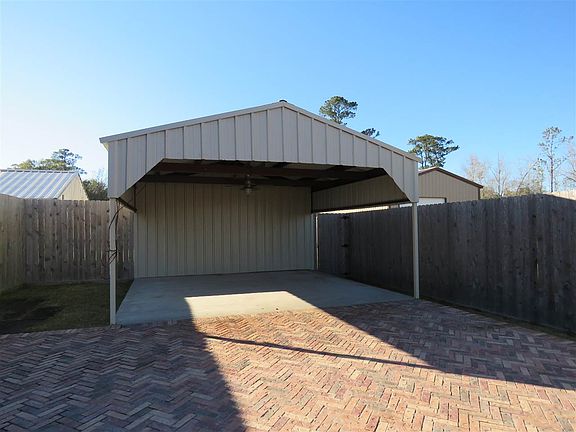 4th image of 12060 Woodland Dr