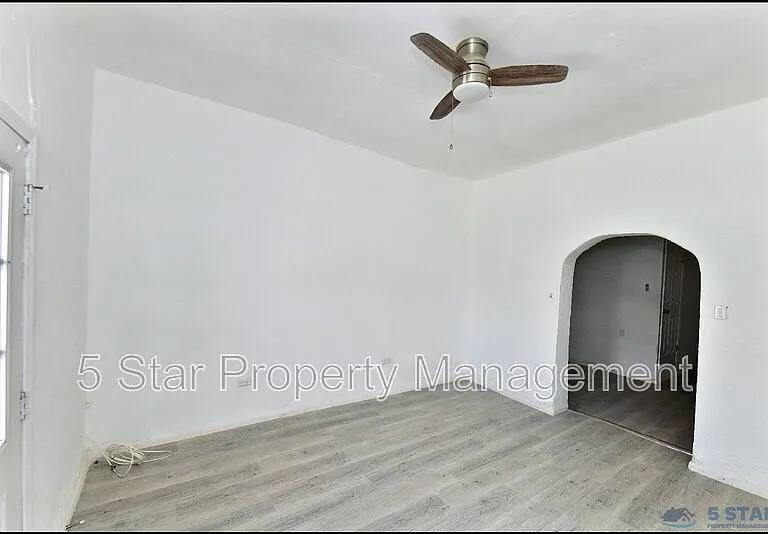 1908A Olive Ave — Photo 6