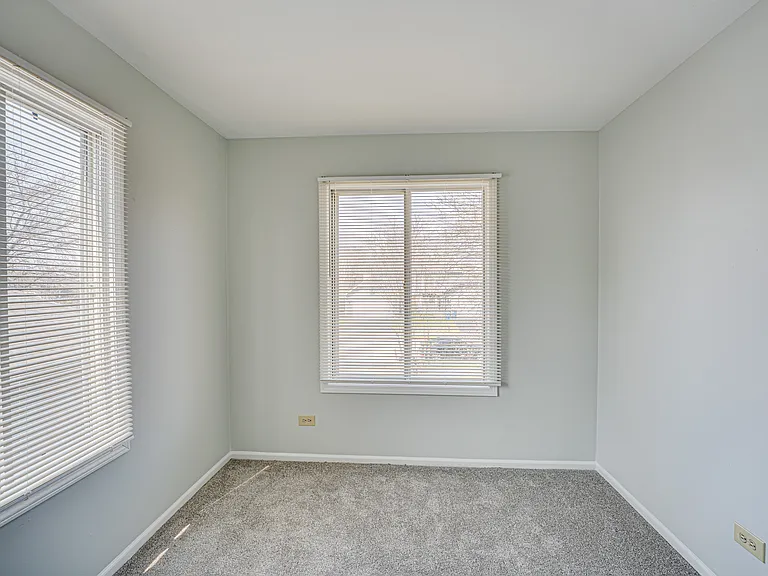 1111 Brunswick Ln — Photo 9