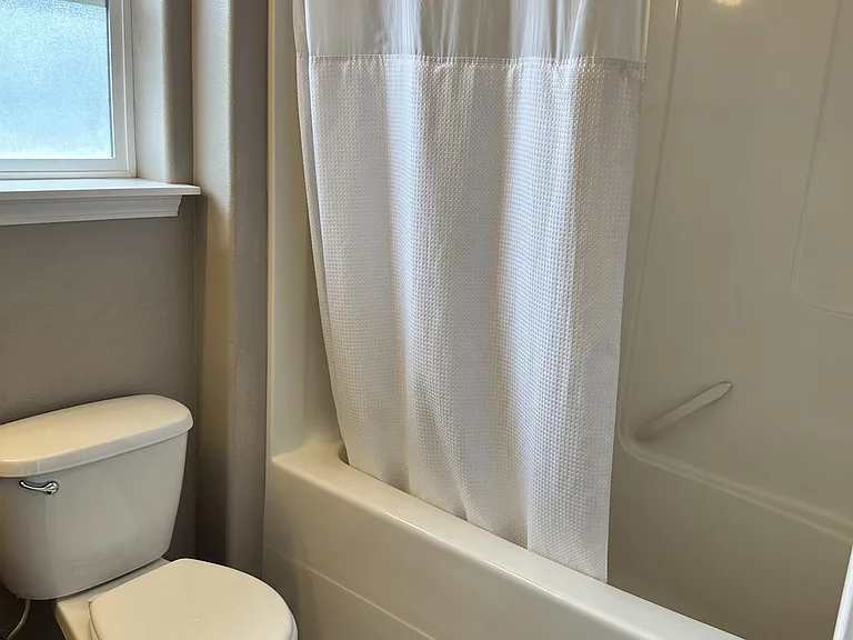 227 Pioneer Dr — Photo 15