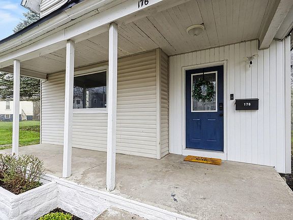 4th image of 176 Fountain St W