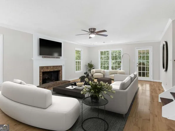 341 Westover Dr, Woodstock, GA 30188