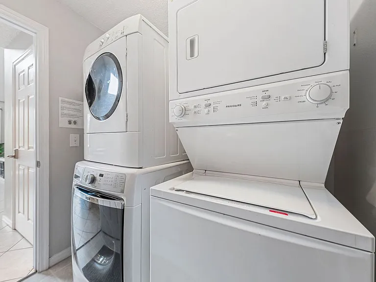 Washer/Dryer
