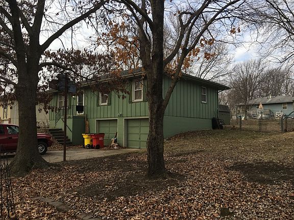 3rd image of 2206 S Park Ave