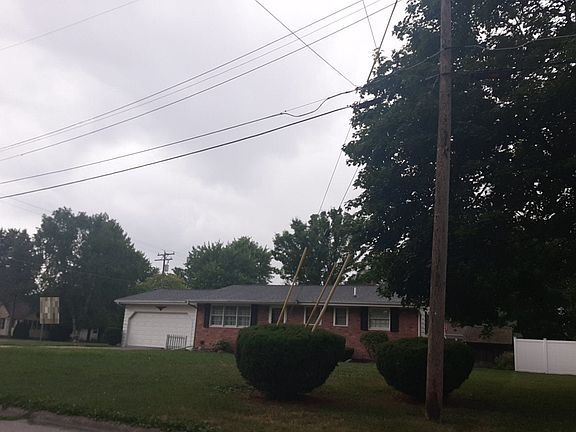2nd image of 2521 Julianne Dr