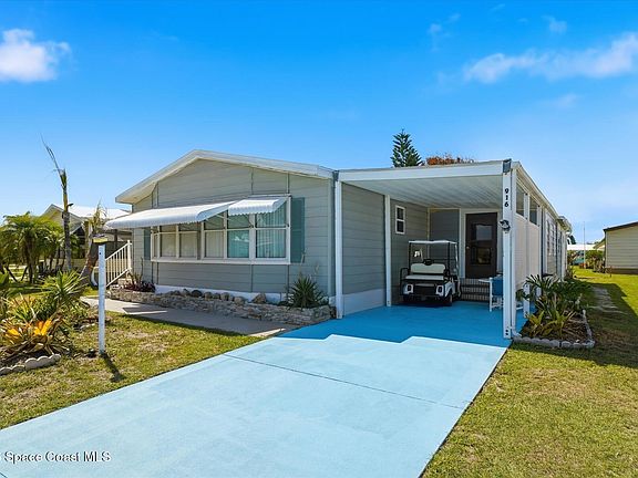 2nd image of 916 Jacaranda Dr