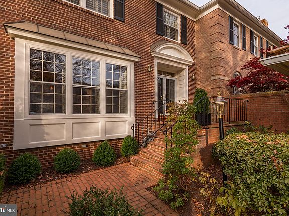 2nd image of 9475 Turnberry Dr