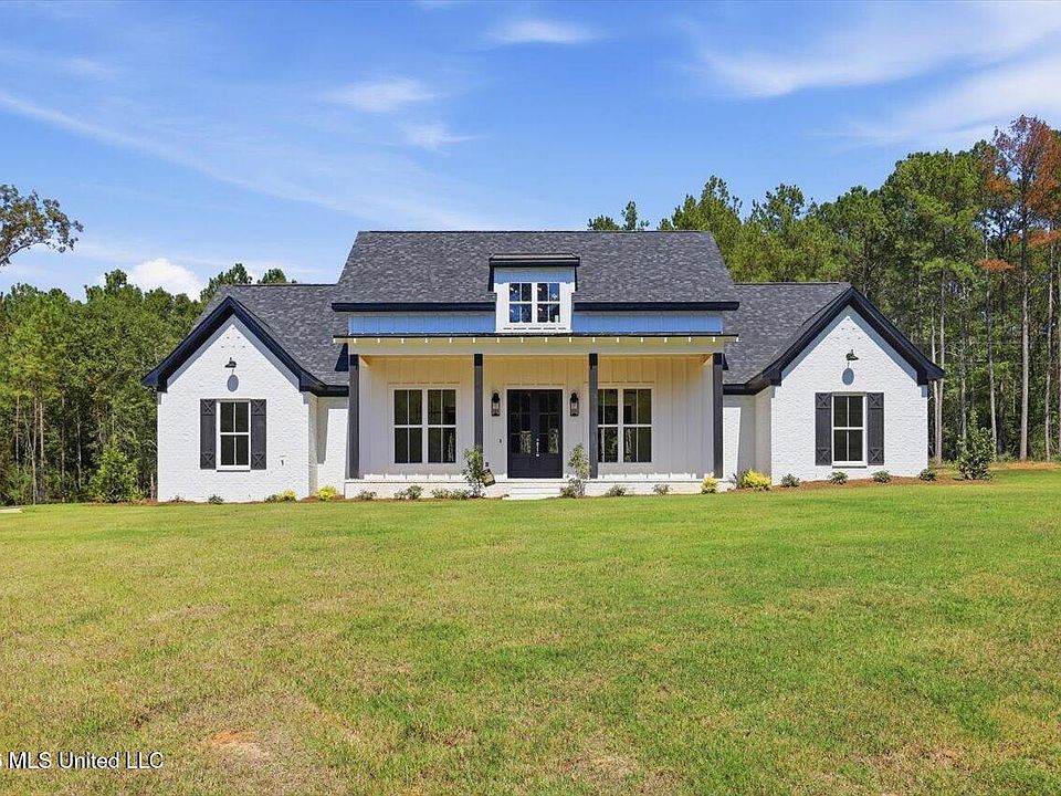 1st image of 110 Cypress Ln