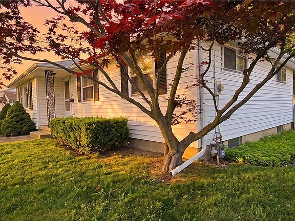5th image of 343 Summit Blvd