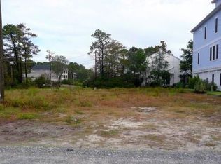 1221 Bonito Ln, Carolina Beach, NC 28428