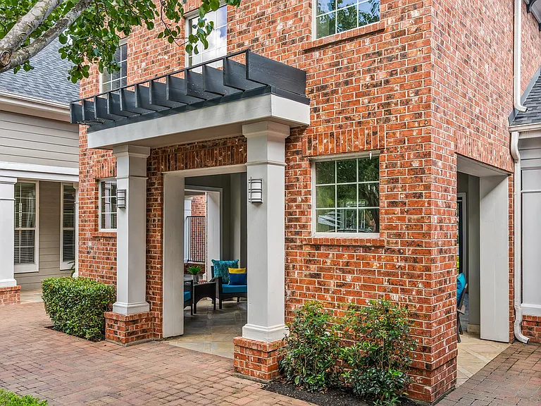 Riverwood Apartments — Photo 9
