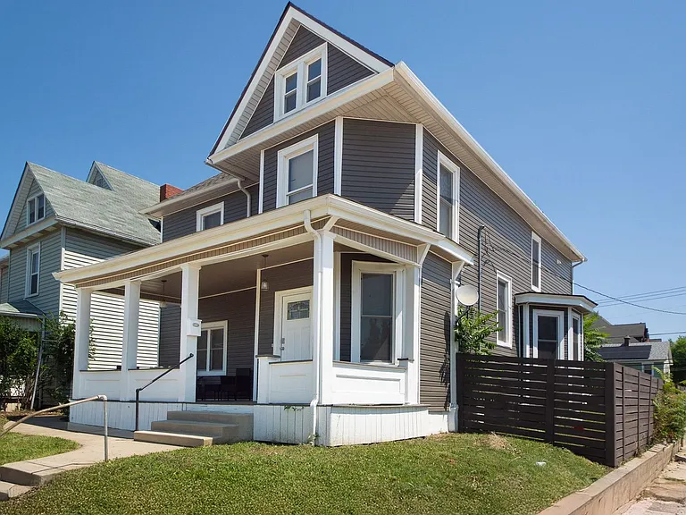 166-170 Dakota Ave — Photo 12