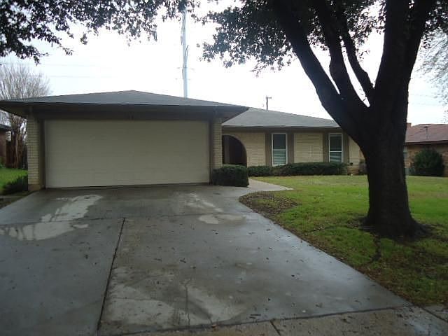 1st image of 3007 Green Valley Ln