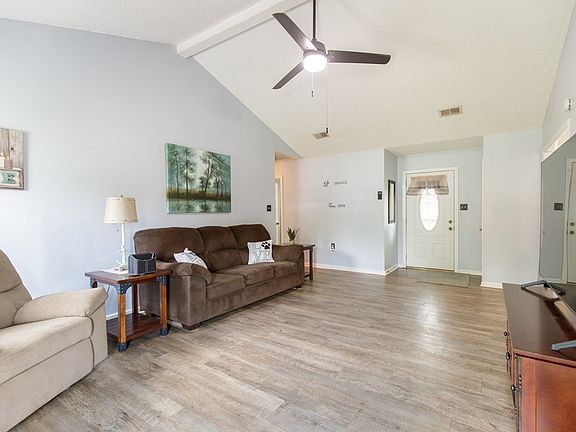 4th image of 3856 Nicole Ln