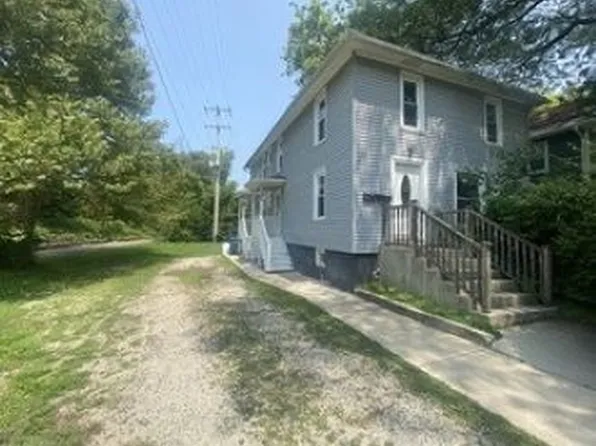 647 Hardin Ave, Aurora, IL 60506
