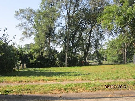 4th image of 1224 Island Ave