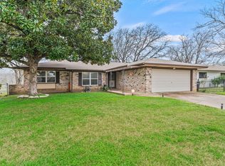 1508 Engblad Dr, Fort Worth, TX 76134