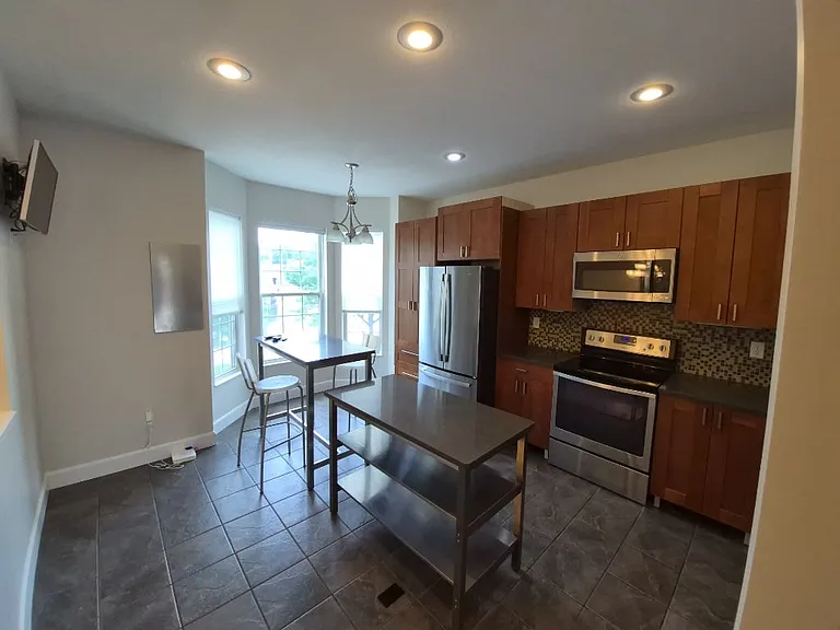 1205 Cutter St — Photo 7