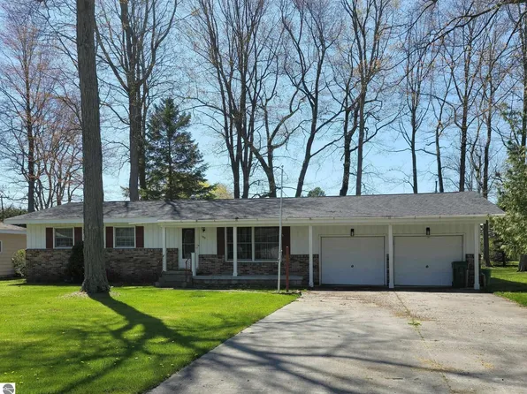 119 Sunset Dr, Tawas City, MI 48763