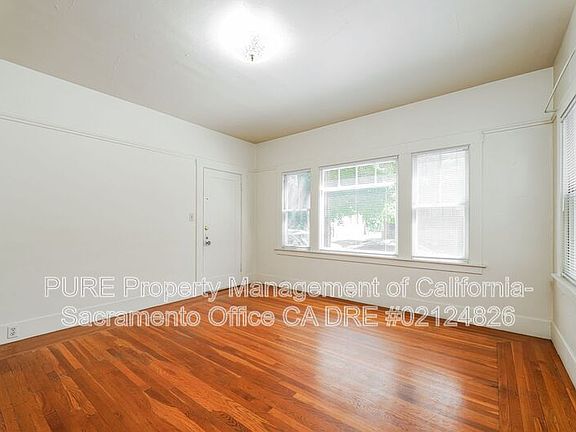 3rd image of 816 22nd St APT 1