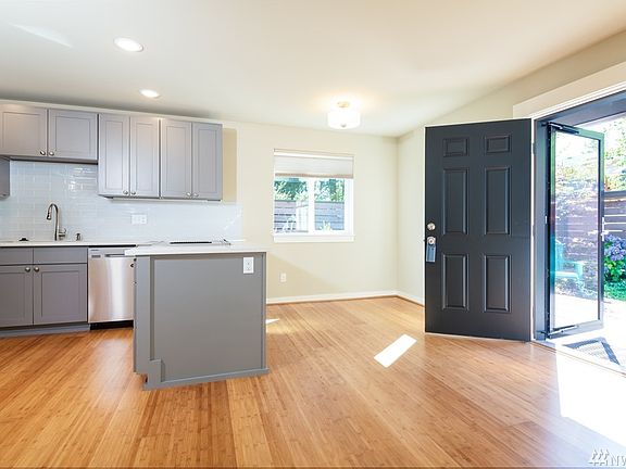 5th image of 14349 Dayton Ave N #B