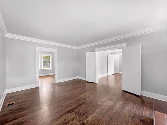 5th image of 2794 Lake Harbin Rd