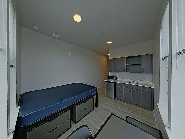 Ferry Street Flats - Modern Studios and Lofted units right by campus! — Photo 27