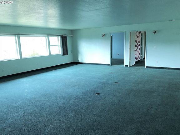 4th image of 1860 Fairhill Dr