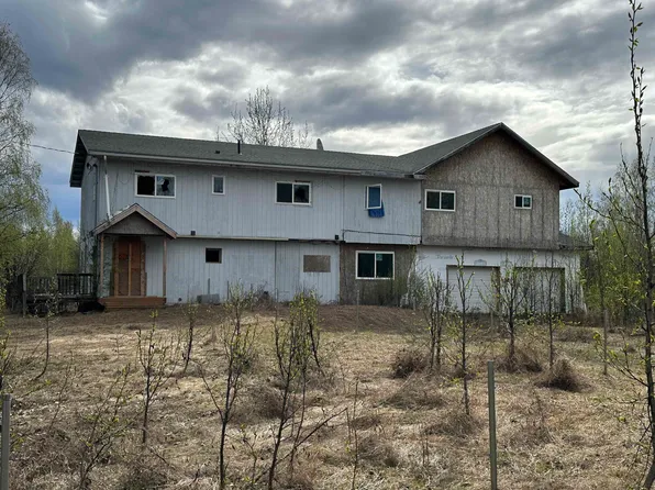 1239 Lakloey Dr, Fairbanks, AK 99705