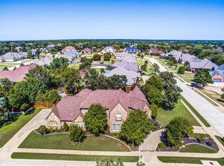 1044 Falcon Creek Dr, Kennedale, TX 76060