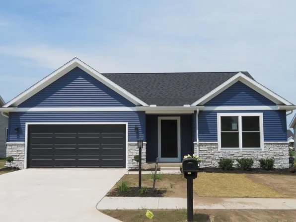 18485 Falcons Lair Ct, New Paris, IN 46553