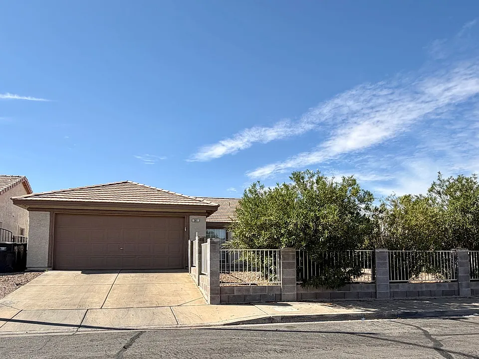 381 Verbena Ave