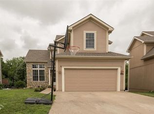 707 Redbud Dr, Paola, KS 66071