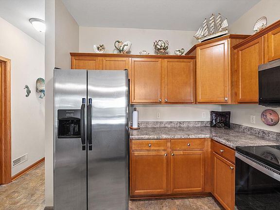 3rd image of 941 Autumn Ridge LANE #941