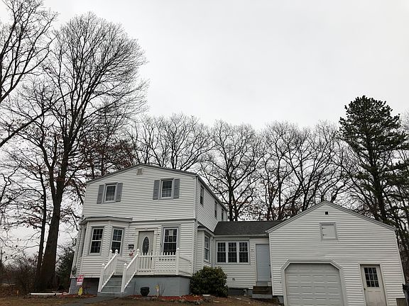 4th image of 63 Morgan Ave
