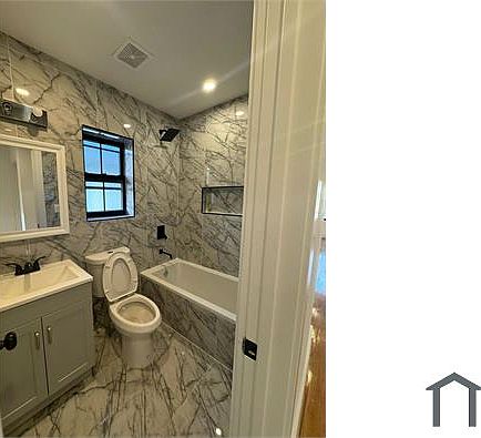 3rd image of 11138 168th St