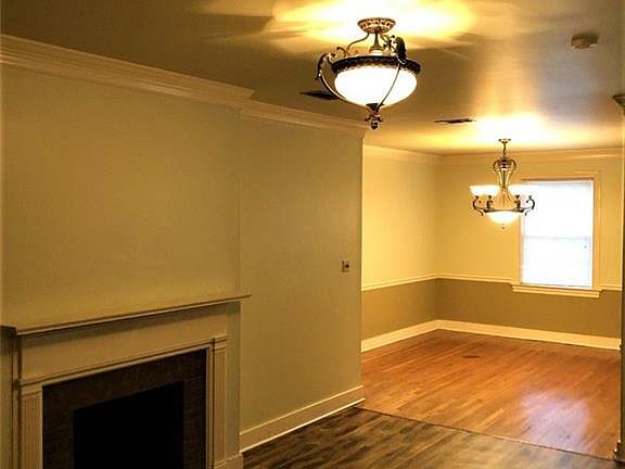 2nd image of 538 Park Place Dr