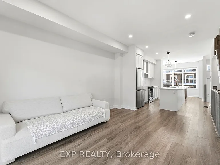 19 Markle Cres — Photo 7