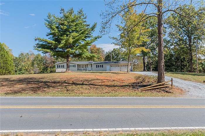 1st image of 3212 Finch Farm Rd