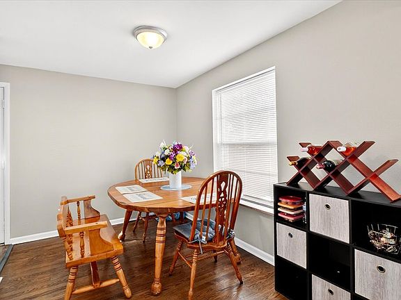 3rd image of 8106 Fawn Ave