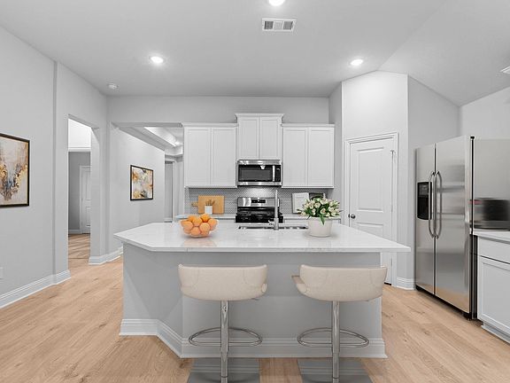 DAL_Heartland_Hockley_ 3953 Avendale Dr 6